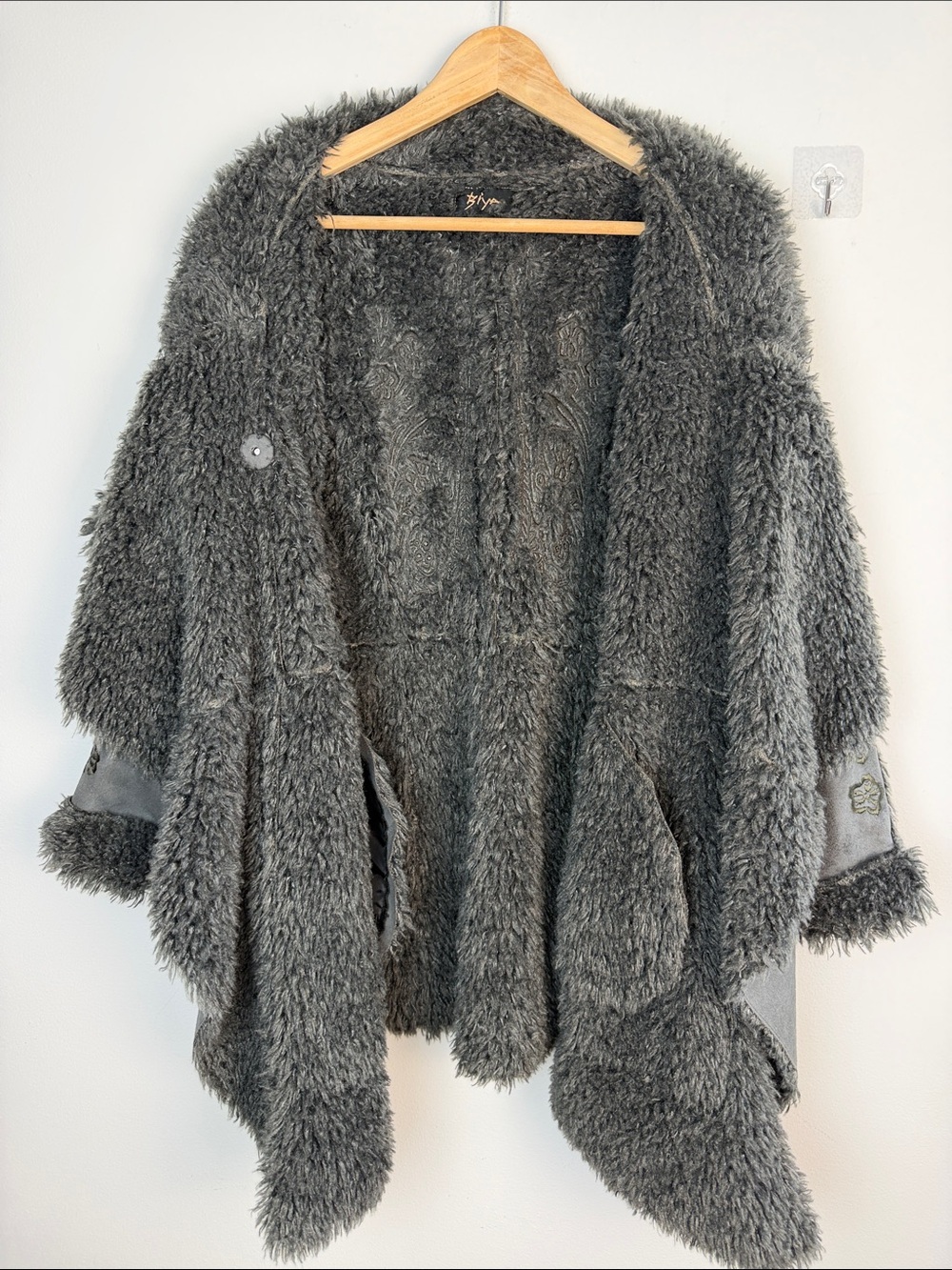 Johnny Was BIYA Shearling Faux Suede Embroidered Coat Hippie Boho XS Long Jacket - Picture 15 of 16